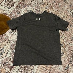 Boys’ Under Armour top